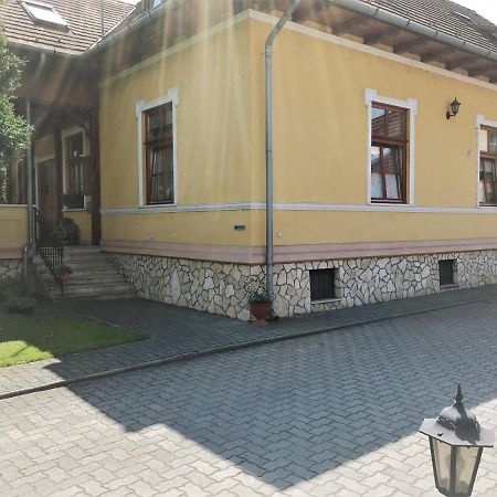 Hôtel Szent Istvan Fogado à Nagymaros Extérieur photo