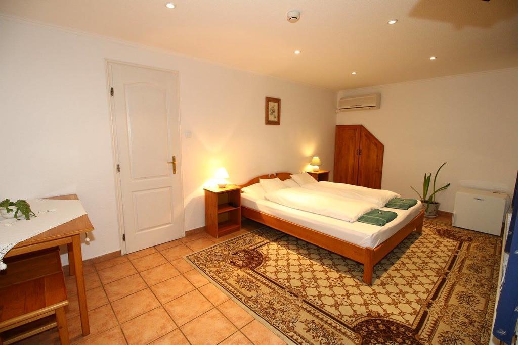 Hôtel Szent Istvan Fogado à Nagymaros Extérieur photo